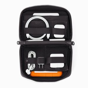 Dagne Dover black tech organizer, size large